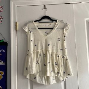 White and blue floral Francescas blouse size Large